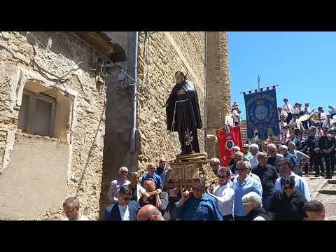immagine di anteprima del video: Video uscita statua Chiesa Madre festa Beato Egidio Laurenzana...