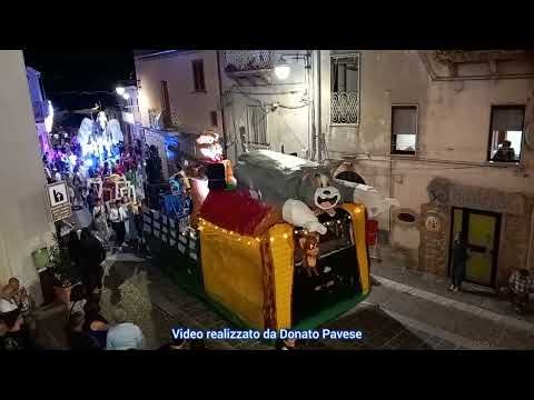 immagine di anteprima del video: Video sfilata Carnevale Estivo Laurenzana 17 agosto 2026